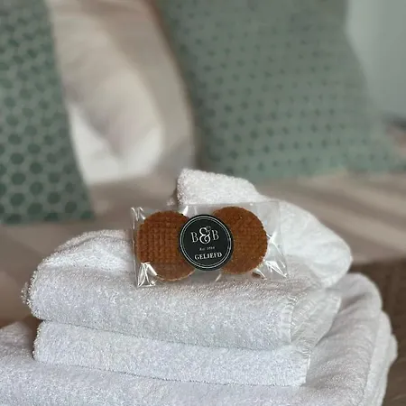 Geliefd Bed & Breakfast *