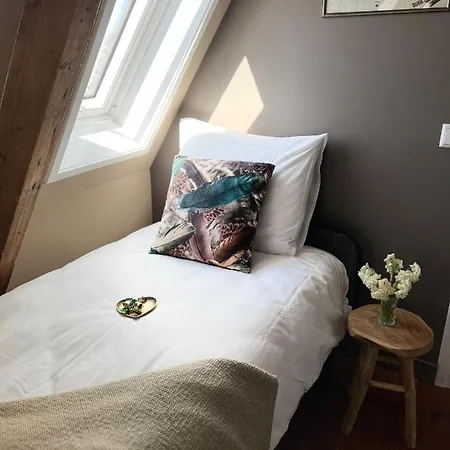 Geliefd Bed & Breakfast *
