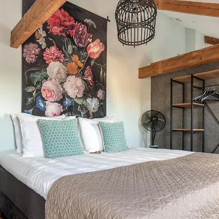 Geliefd Bed & Breakfast *